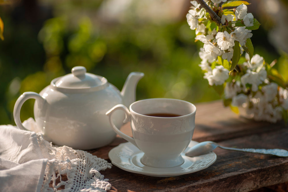 What Does White Tea Smell Like? The Famous Luxury Scent Explained