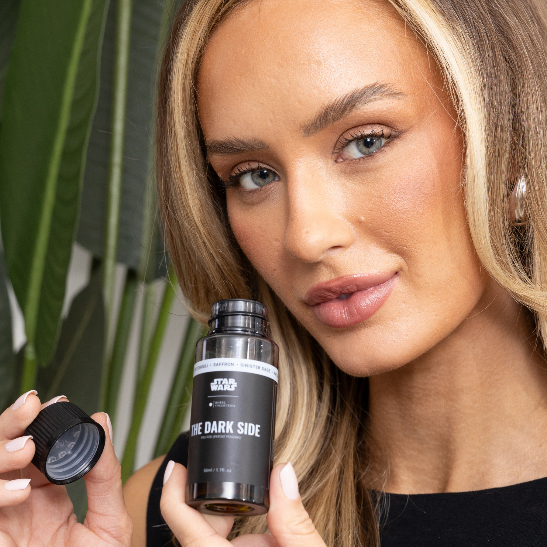 The STAR WARS ™ Dark Side Discovery set