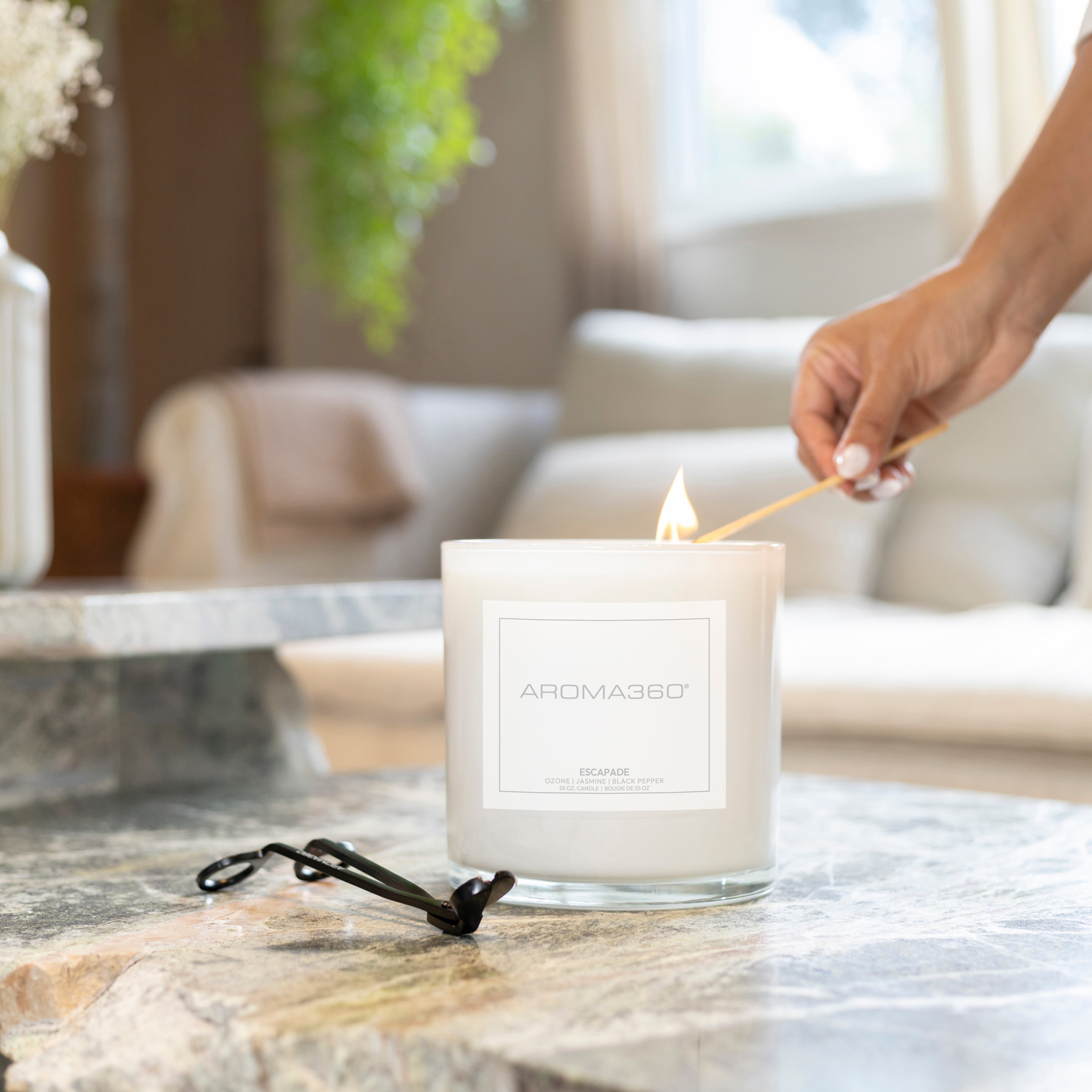 Ocean 4-Wick Candle - Escapade | Aroma360