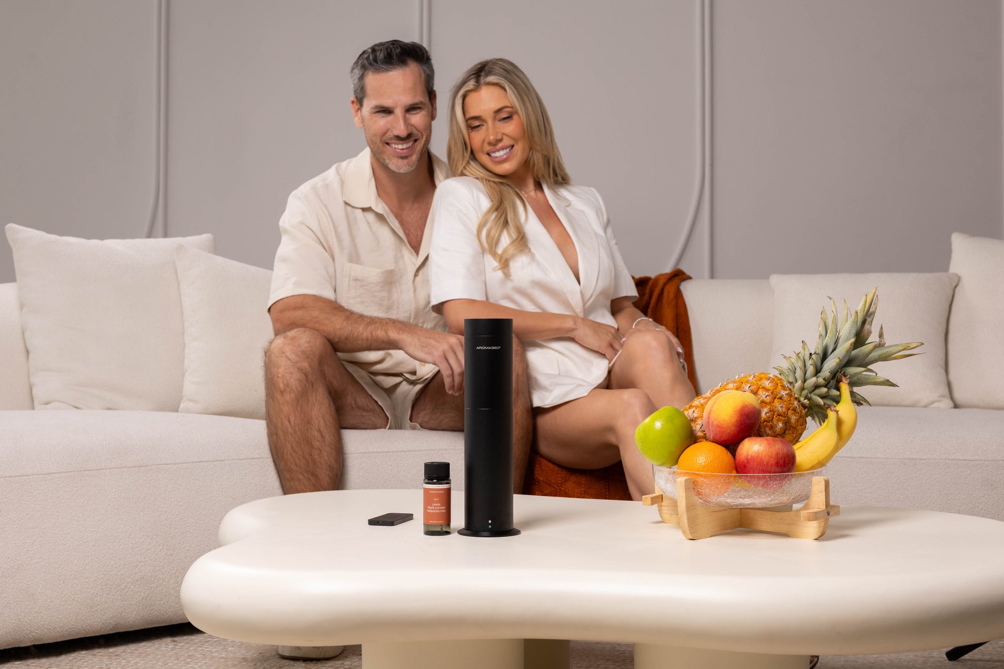Mini360 SL / Black by Hotel Collection — FREE Mini360 SL Diffuser with a FREE $50 Voucher